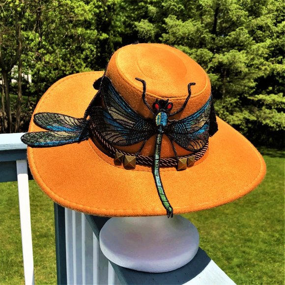 Dragonfly Hat Embellished Fedora Y2K Boho Whimsical Apricot Color NEW - Picture 4 of 7